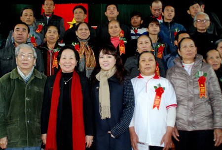 T&ocirc;n vinh người hiến gi&aacute;c mạc 1