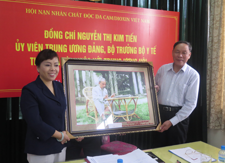 V&igrave; sao chưa c&oacute; ti&ecirc;u ch&iacute; cho nạn nh&acirc;n chất độc da cam? 2