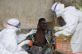 Bộ Y tế đã tính đến phương án ebola sẽ lây lan ra cộng đồng 1