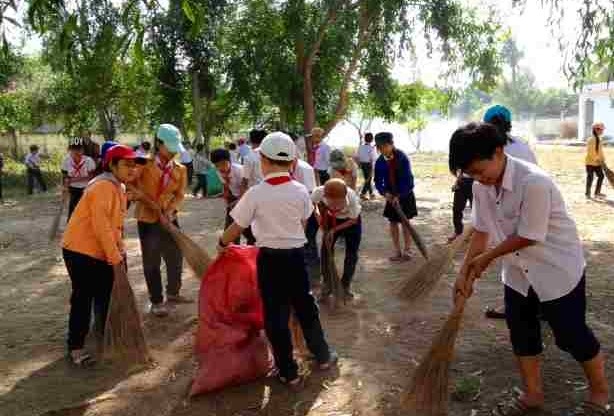 Phong trào “Vệ sinh yêu nước, nâng cao sức khỏe nhân dân” do Bộ Y tế phát động đã nhận được sự hưởng ứng của đông đảo người dân. - Ảnh: PV