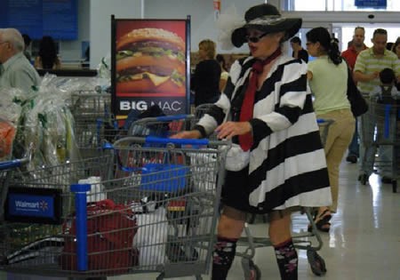 Những khách hàng kỳ quặc nhất tại hệ thống siêu thị Walmart