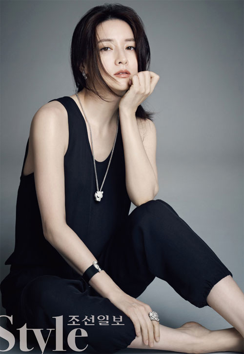 lee-young-ae-12-7291-1416280972.jpg