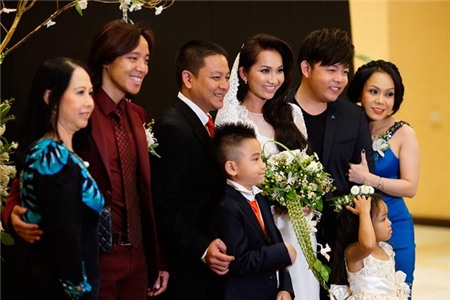 Những quý bà, quý cô nổi tiếng showbiz Việt nhiều lần cưới xin 14