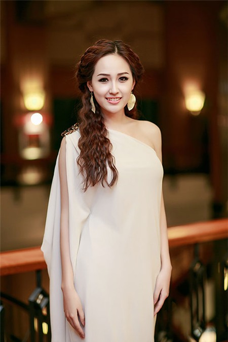 Mai Phương Thúy xinh đẹp hội ngộ Tú Anh - 2