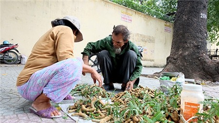 Tình yêu vỉa hè của đôi vợ chồng 30 năm bán me mưu sinh ở Sài Gòn 2