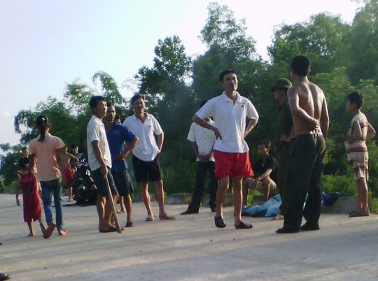 Một vụ người dân huyện Thạch Thành truy đuổi những kẻ trộm chó vào tháng 7/2014