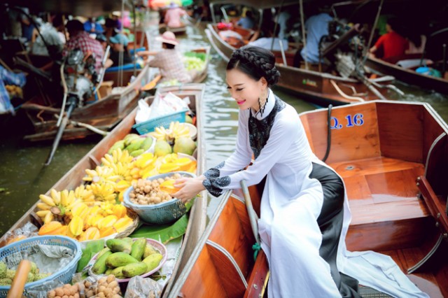 Cao Thùy Linh, người đẹp cởi