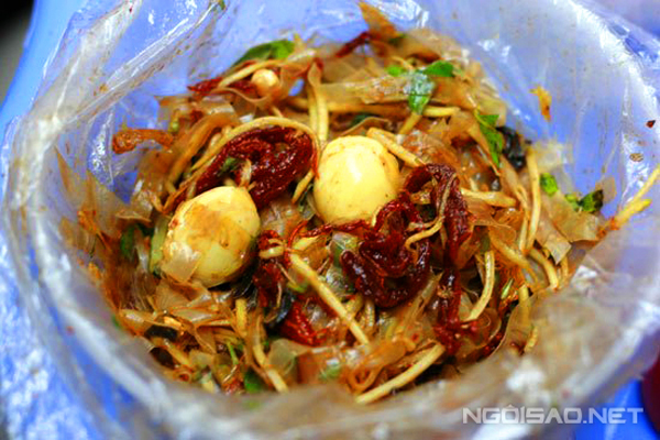 banh-trang-tron-1.jpg