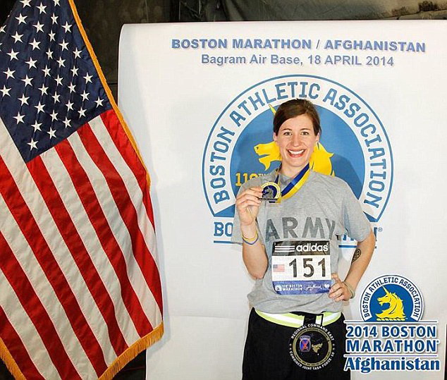 Kathryn từng giành được huy chương tại giải marathon Boston, diễn ra ở Afghanistan tháng 4/2014