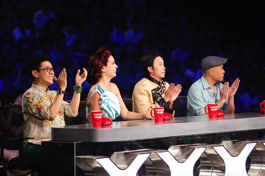 Giám khảo nghẹt thở trước màn múa cột của thí sinh Vietnams got talent