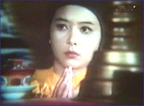 Thanh Loan trong vai ni cô Huyền Trang