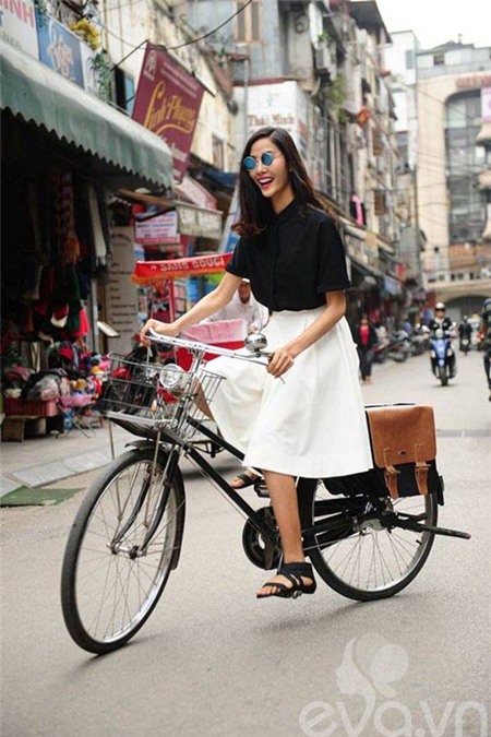 Thời trang xe đạp cực chất của sao Việt - 5
