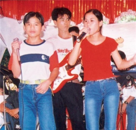 Sao Việt hát đám cưới mưu sinh từ bé