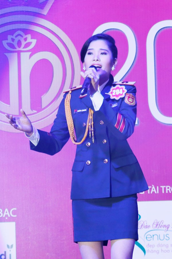 Nguyễn Thị Lệ Nam Em, SBD 294 thể hiện ca khúc ‘Gần lắm Trường Sa’, sáng tác: Hình Phước Long.
