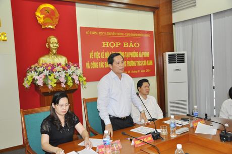 Lãnh đạo TP. Hạ Long, Quảng Ninh tại buổi họp báo