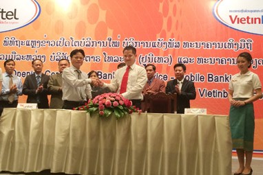 VietinBank chi nhánh Lào và Unitel ký hợp đồng phát triển dịch vụ BankPlus tại Lào.