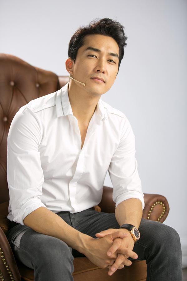 Song Seung Hun tính về chuyện sống thử Lưu Diệc Phi.