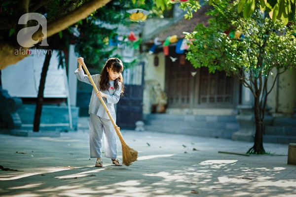 cô bé phật tử