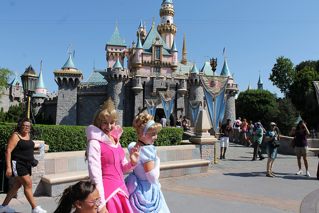 Disneyland Vaccinations and Measles Numbers