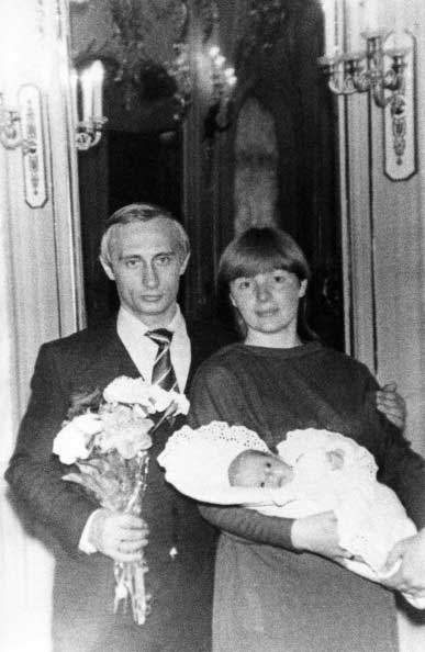 Vladimir Putin with his then-wife Lyudmila and daughter, Masha, in 1985.