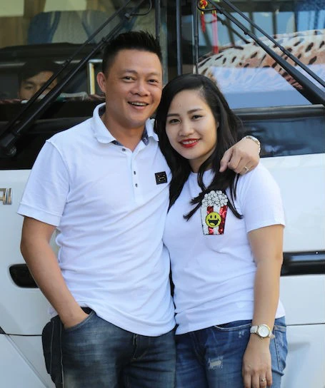 Vợ chồng BTV Quang Minh kỷ niệm 8 năm ngày cưới
