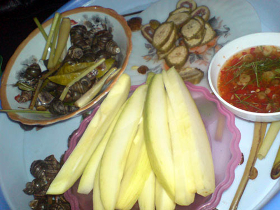 qu&aacute;n ăn, phở B&aacute;t Đ&agrave;n, xếp h&agrave;ng, h&agrave;ng qu&aacute;n, b&uacute;n mắng, phở chửi, qu&aacute;n-ăn, phở-B&aacute;t-Đ&agrave;n, xếp-h&agrave;ng, h&agrave;ng-qu&aacute;n, b&uacute;n-mắng, phở-chửi,