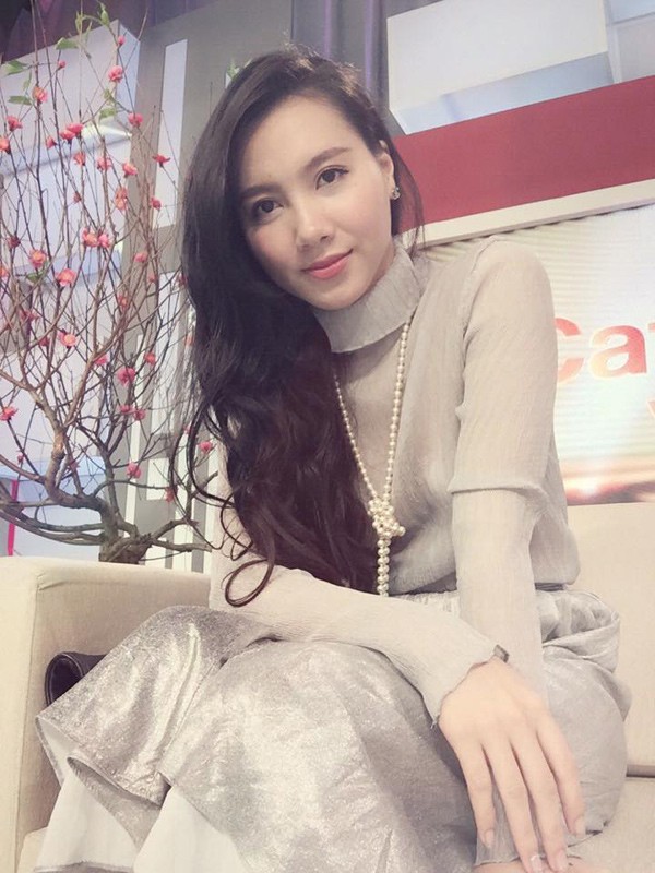 MC xinh đẹp Minh Hà. 