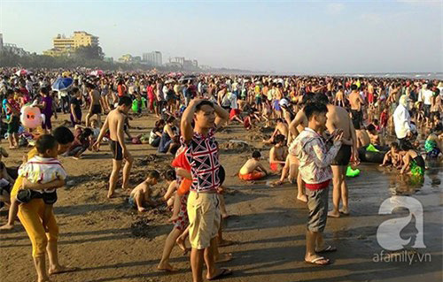 Người Việt, du lịch, biển, nghỉ lễ