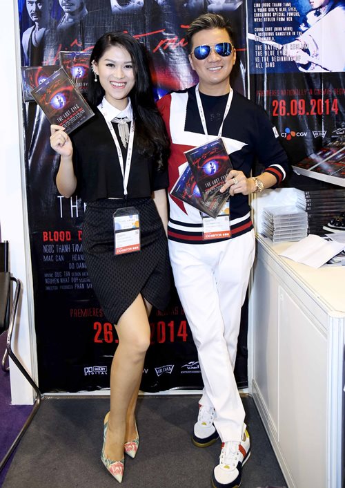 Mr Đàm diện cả cây đồ hiệu đi event tại Hong Kong - 9