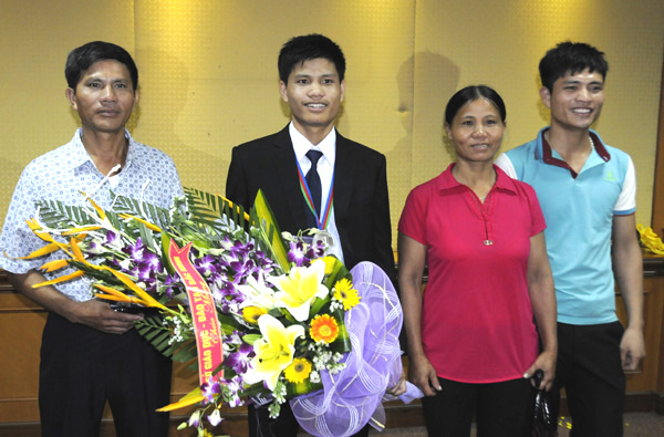 Trần Đình Hiếu, Olympic Hóa học 2015, Huy chương Bạc