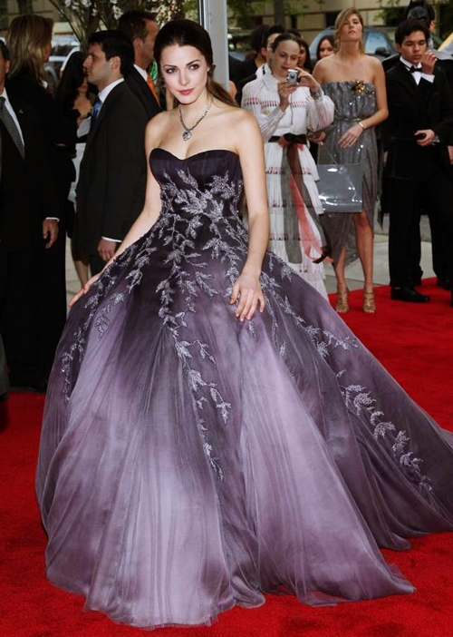 Bee-Shaffer-Met-Gala-purple-go-5638-7042