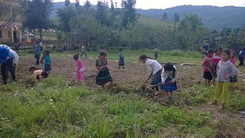 Các em học sinh được Tuyết dạy học đều là người dân tộc Hmông