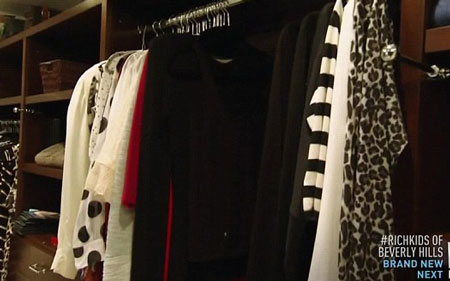 Tủ quần áo của Bruce Jenner giờ tràn ngập váy áo gợi cảm.