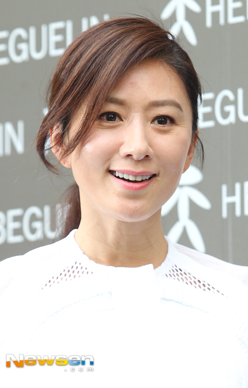 kim-hee-ae-9450-1430220850.jpg