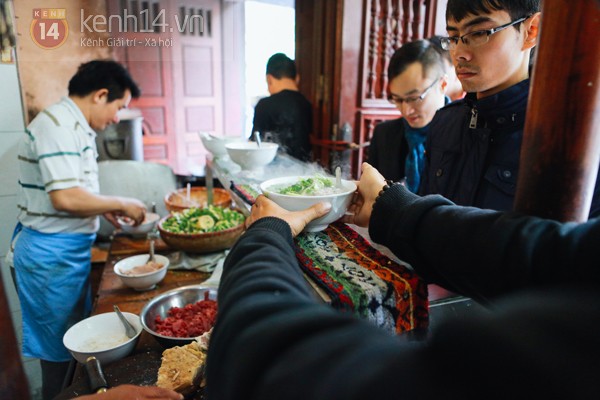 qu&aacute;n ăn, phở B&aacute;t Đ&agrave;n, xếp h&agrave;ng, h&agrave;ng qu&aacute;n, b&uacute;n mắng, phở chửi, qu&aacute;n-ăn, phở-B&aacute;t-Đ&agrave;n, xếp-h&agrave;ng, h&agrave;ng-qu&aacute;n, b&uacute;n-mắng, phở-chửi,