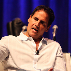 Mark Cuban, ông chủ của Dallas Mavericks và Landmark Theaters