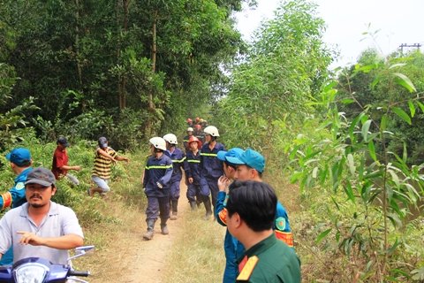 trực thăng; Bình Chánh; máy bay rơi; TP.HCM