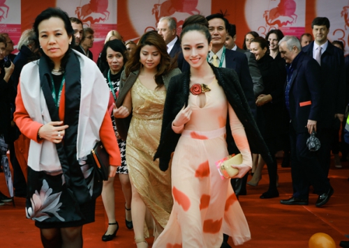 Tháng 7/2014, cô tham dự Tuần lễ điện ảnh Việt Nam tại Nga. Đây là hoạt động nằm trong khuôn khổ Những ngày văn hóa Việt Nam tại Nga.