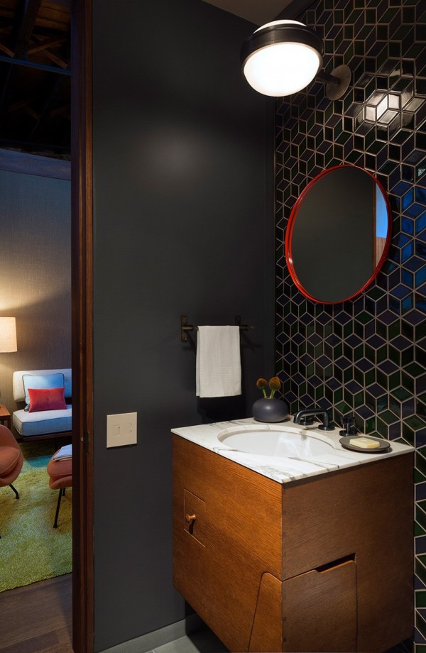 Phòng tắm được bài trí theo phong cách hiện đại, thanh lịch