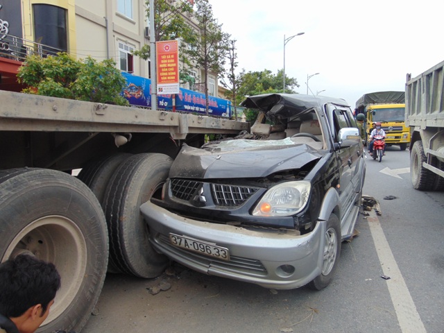 Vụ tai nạn đặc biệt nghiêm trọng làm 3 người chết