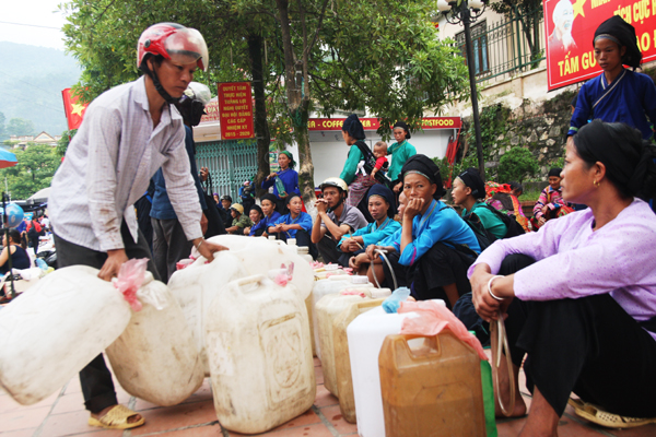 chợ phiên 6