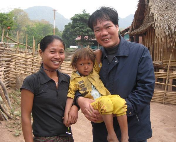 Nhà báo Nguyễn Đức Tuyền trong một chuyến đi tác nghiệp.