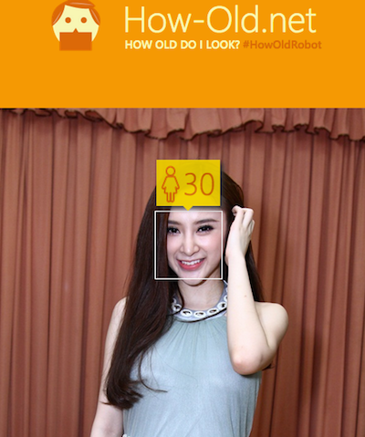 Angela Phương Trinh là 30 trong khi cô nàng chỉ mới bước vào tuổi đôi mươi