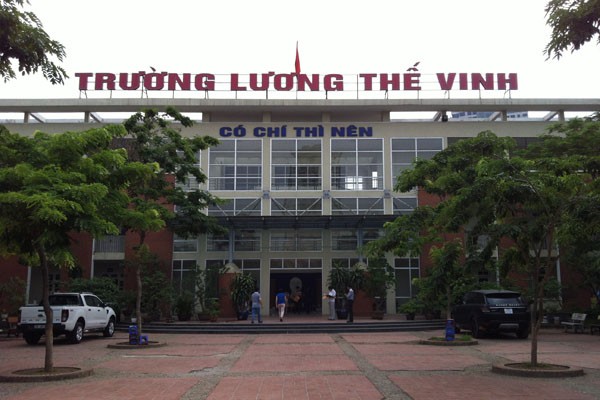 
Theo lãnh đạo Sở GD&ĐT Hà Nội, trường THPT Dân lập Lương Thế Vinh đã thông tin sẽ trả lại tiền cho phụ huynh.

