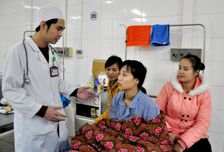 Hiện nay, BVĐK tỉnh Tuyên Quang là bệnh viện vệ tinh của Bệnh viện Bạch Mai và Bệnh viện Việt Đức. ảnh: P.B
