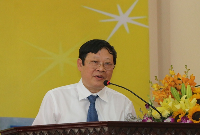 Thứ trưởng Bộ Y tế Nguyễn Viết Tiến phát biểu tại buổi lễ
