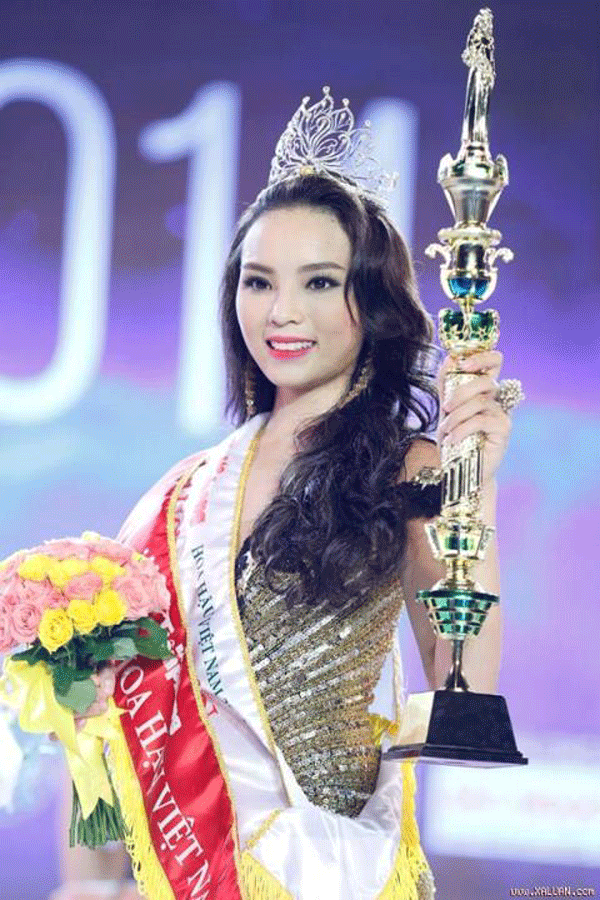 
Năm 2014, Nguyễn Cao Kỳ Duyên trở thành Hoa hậu Việt Nam.
