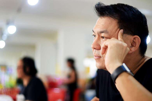 
Anh Simon Ong vẫn chưa chuẩn bị tâm lý trước sự ra đi của vợ. Ảnh: Straits Times
