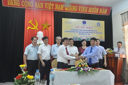 Lễ ký kết chuyển giao kỹ thuật theo Đề án BVVT của BV Nội tiết Trung ương và BV Nội tiết Nam Định.