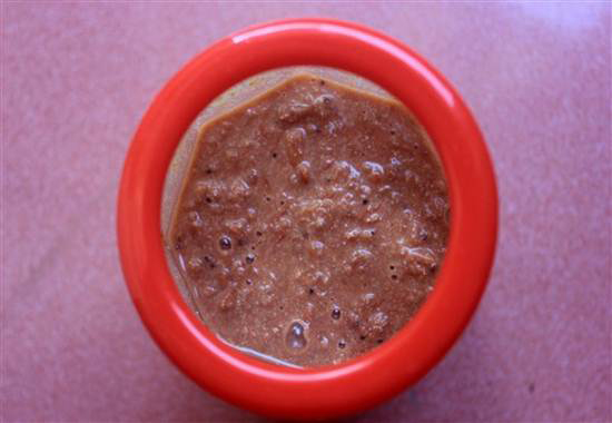 Bước 7: Mắm sau khi phơi nắng khi phơi nắng trên 6 tháng thì chuyển mầu ngả vàng và có mùi rất thơm ngon rồi đấy. Bạn để mắm càng lâu thì mắm càng ngon nhé.